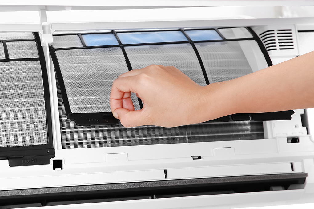 Lưới lọc của dàn lạnh Toshiba RAS-H10E2KCVG-V